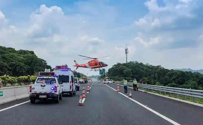 康保高速公路汽车救援案例